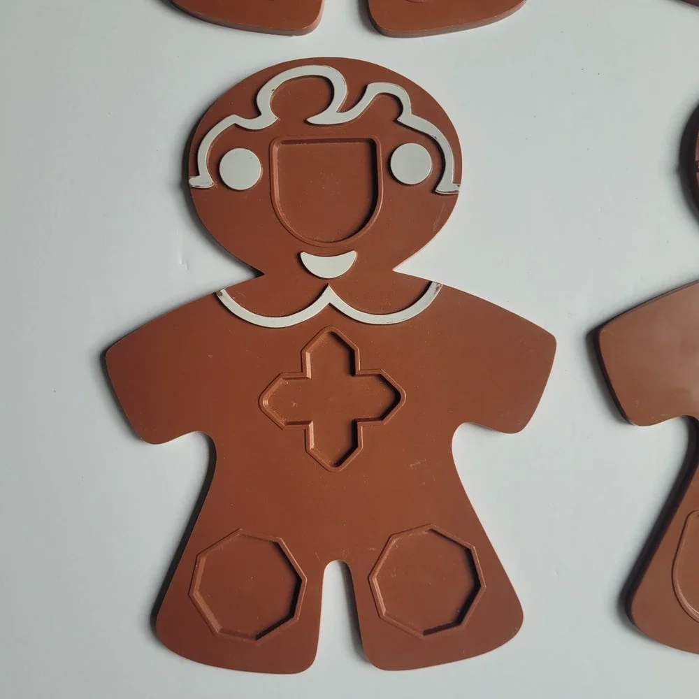 vt 1971 Hasbro Cookie Cutters Gingerbread Man Set of 4 Parts